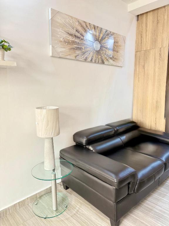 Villa on Hollywood Boulevard