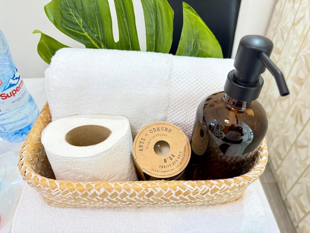 Villa on Hollywood Boulevard